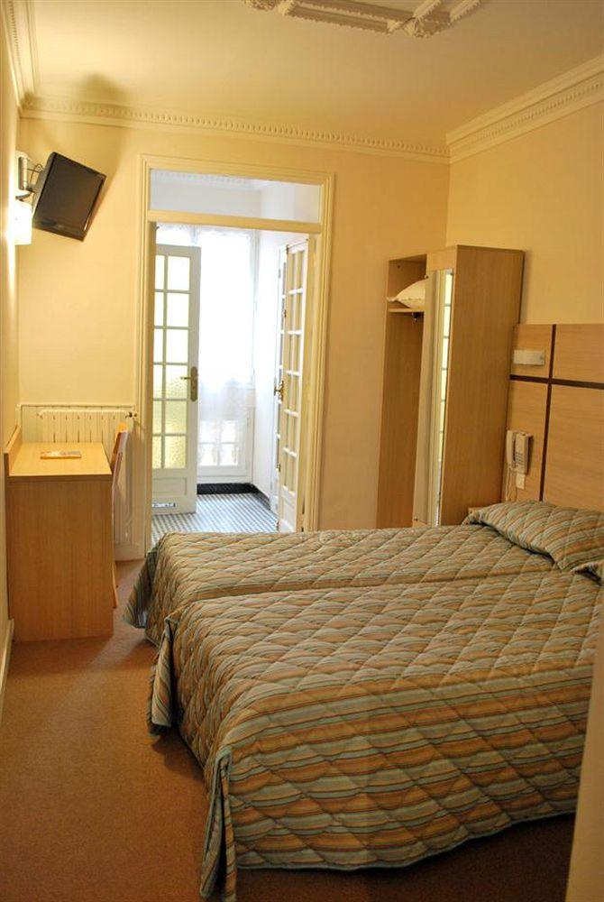 Comfort Hotel Au Firmament Asnières 외부 사진
